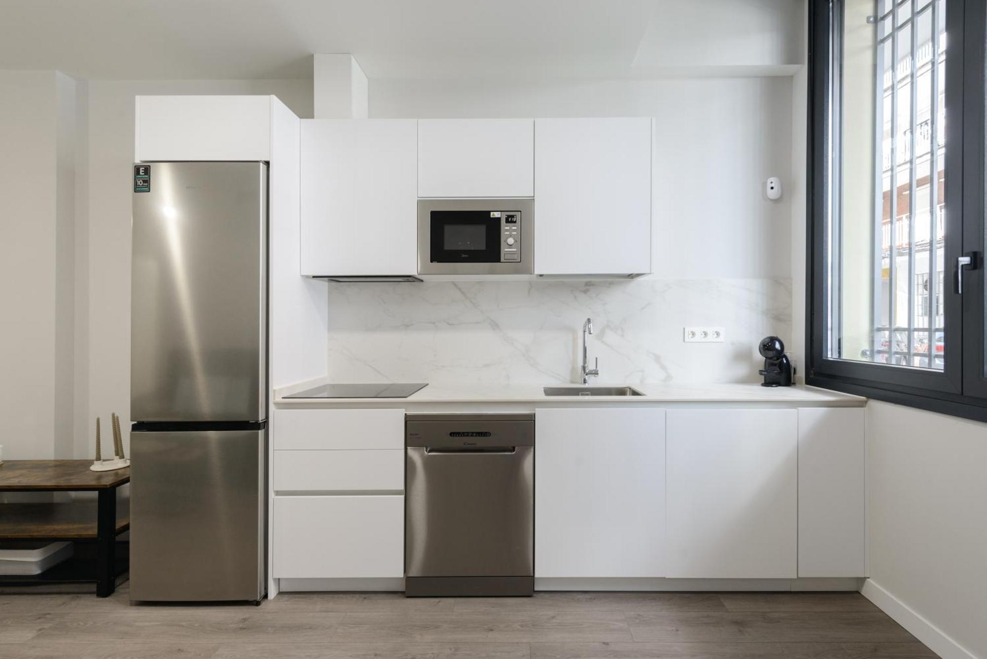 Torrejon Suites Torrejón de Ardoz Екстериор снимка