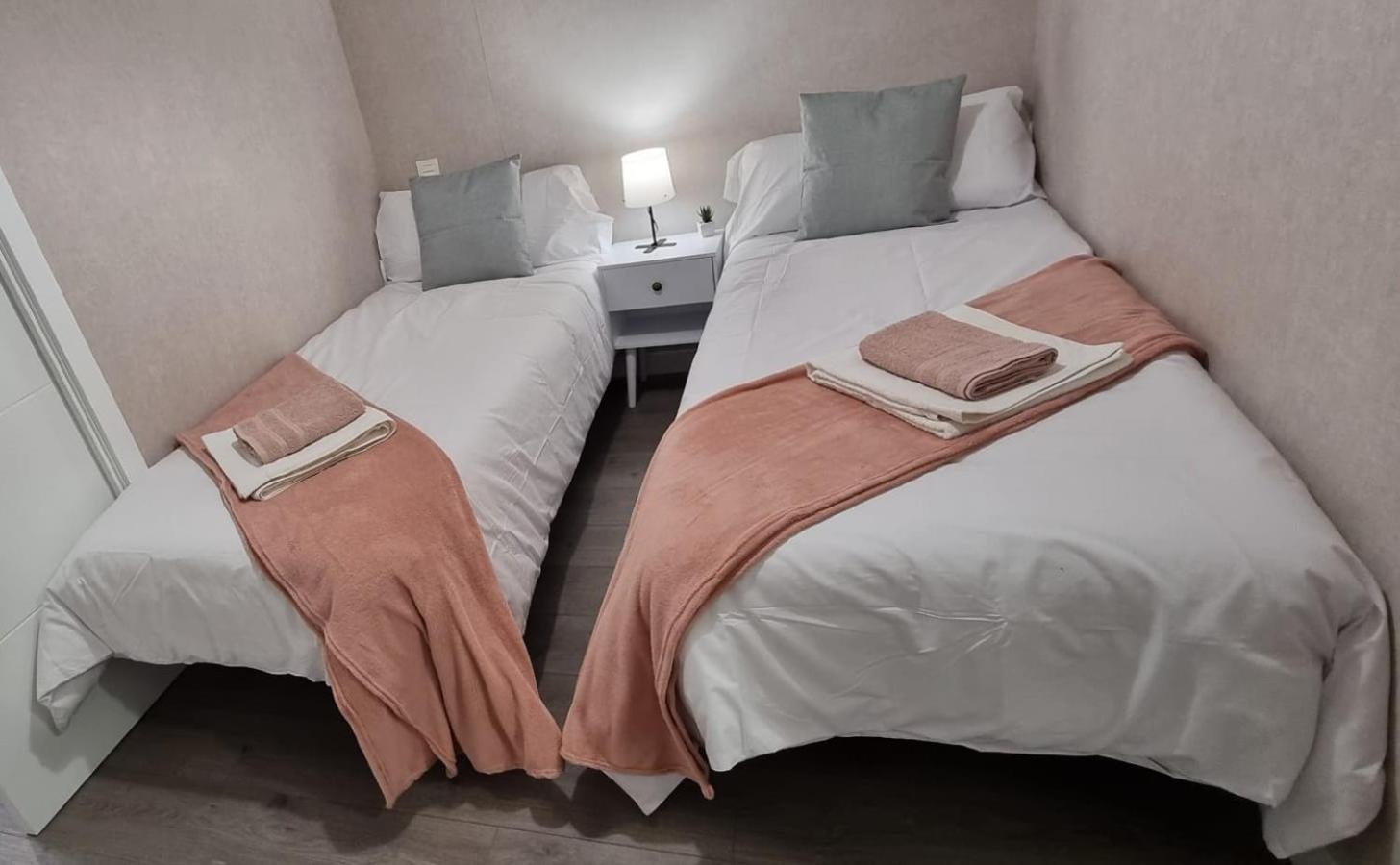 Torrejon Suites Torrejón de Ardoz Екстериор снимка